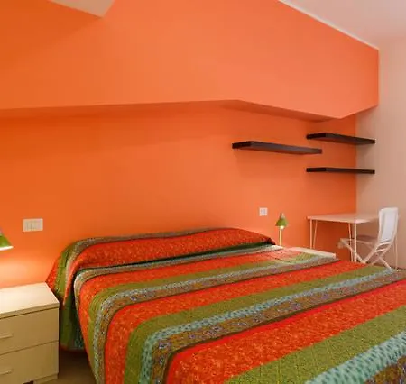 Sunny Flat Apartment Rome