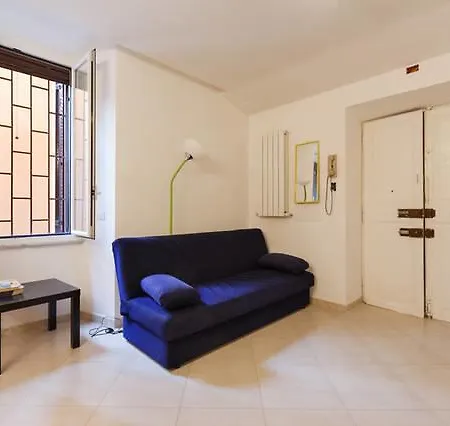 Sunny Flat *